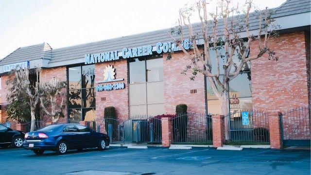 National Career College
