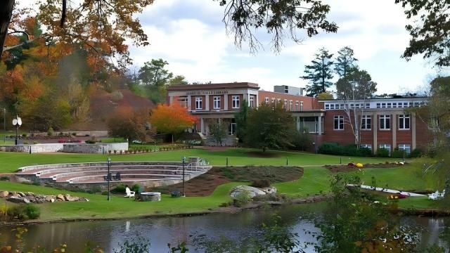 Endicott College