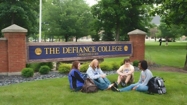 Defiance College