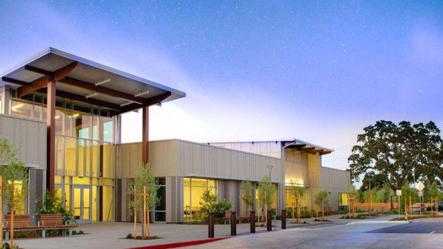 Los Medanos College