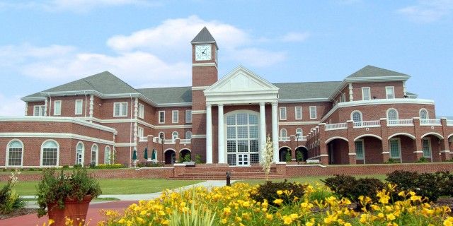 Lee College